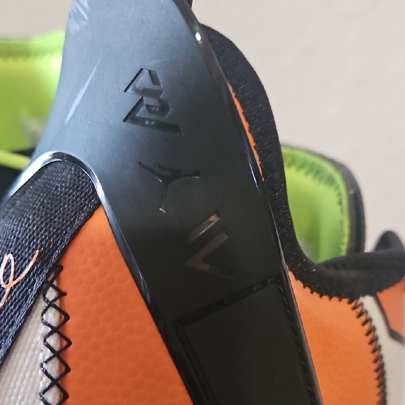 AIR Jordan Why Not  Zer0.4 Orange and Black Athletic Shoes main image 2